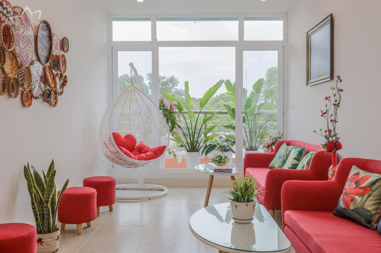 The Lakeview - West Lake Lotus Apartments Hanoi Buitenkant foto